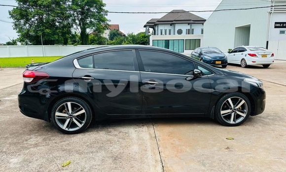 Buy Used Kia Cerato White Car in Vientiane in Vientiane Province Buy Used Kia Cerato White Car in Vientiane in Vientiane Province