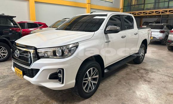 Buy Used Toyota Hilux Other Car in Vientiane in Vientiane Province Buy Used Toyota Hilux Other Car in Vientiane in Vientiane Province