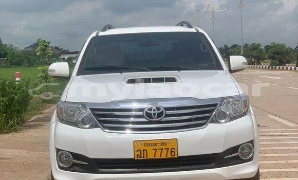 Buy Used Toyota Fortuner White Car in Vientiane in Vientiane Province Buy Used Toyota Fortuner White Car in Vientiane in Vientiane Province