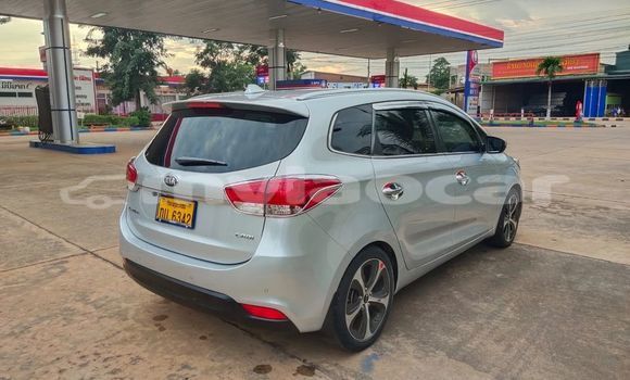 Buy Used Kia Carens Other Car in Vientiane in Vientiane Province Buy Used Kia Carens Other Car in Vientiane in Vientiane Province