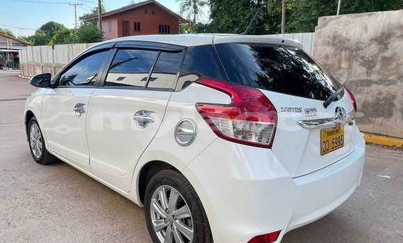 Buy Used Toyota Yaris White Car in Vientiane in Vientiane Province Buy Used Toyota Yaris White Car in Vientiane in Vientiane Province
