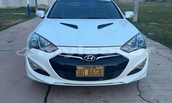 Buy Used Nissan Qashqai White Car in Vientiane in Vientiane Province Buy Used Nissan Qashqai White Car in Vientiane in Vientiane Province