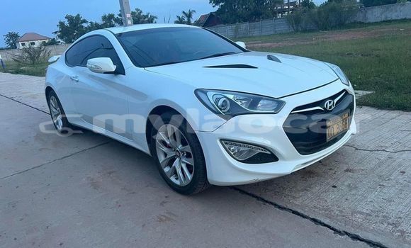 Buy Used Nissan Qashqai White Car in Vientiane in Vientiane Province Buy Used Nissan Qashqai White Car in Vientiane in Vientiane Province