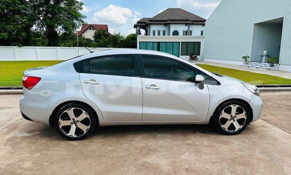 Buy Used Kia Rio Other Car in Vientiane in Vientiane Province Buy Used Kia Rio Other Car in Vientiane in Vientiane Province
