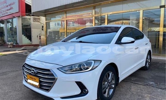 Buy Used Hyundai Elantra White Car in Vientiane in Vientiane Province Buy Used Hyundai Elantra White Car in Vientiane in Vientiane Province