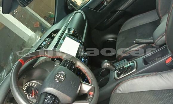 Buy Used Toyota Hiluxe Revo White Car in Vientiane in Vientiane Province Buy Used Toyota Hiluxe Revo White Car in Vientiane in Vientiane Province