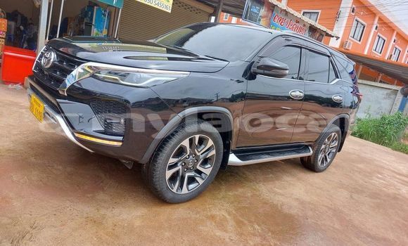 Buy Used Toyota Fortuner Black Car in Vientiane in Vientiane Province Buy Used Toyota Fortuner Black Car in Vientiane in Vientiane Province
