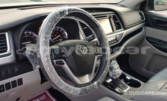 Buy Import Toyota Highlander Other Car in Import - Dubai in Attapeu Province Buy Import Toyota Highlander Other Car in Import - Dubai in Attapeu Province