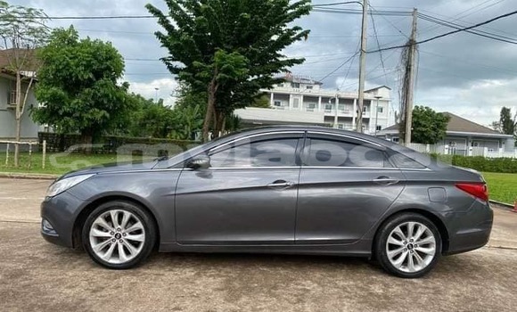 Buy Used Hyundai Sonata Other Car in Vientiane in Vientiane Province Buy Used Hyundai Sonata Other Car in Vientiane in Vientiane Province