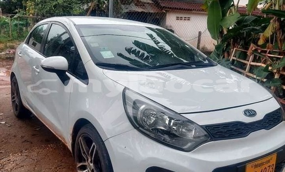 Buy Used Kia Carstar White Car in Vientiane in Vientiane Province