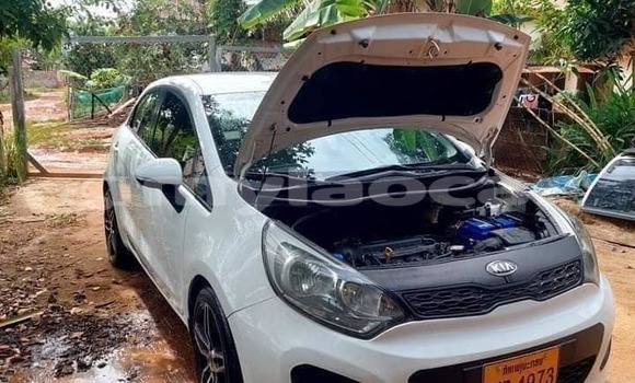 Buy Used Kia Carstar White Car in Vientiane in Vientiane Province Buy Used Kia Carstar White Car in Vientiane in Vientiane Province