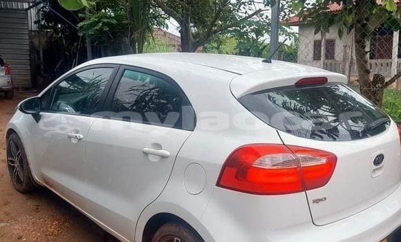 Buy Used Kia Carstar White Car in Vientiane in Vientiane Province Buy Used Kia Carstar White Car in Vientiane in Vientiane Province