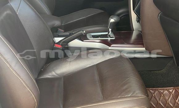 Acheter Occasion Voiture Toyota Fortuner Blanc à Vientiane, Vientiane Province Acheter Occasion Voiture Toyota Fortuner Blanc à Vientiane, Vientiane Province