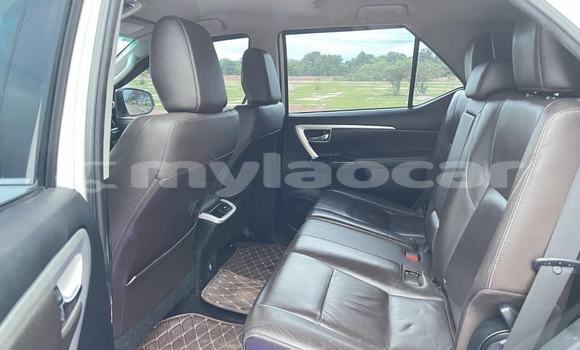 Acheter Occasion Voiture Toyota Fortuner Blanc à Vientiane, Vientiane Province Acheter Occasion Voiture Toyota Fortuner Blanc à Vientiane, Vientiane Province