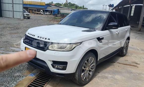 Buy Used Land Rover Freelander White Car in Vientiane in Vientiane Province Buy Used Land Rover Freelander White Car in Vientiane in Vientiane Province