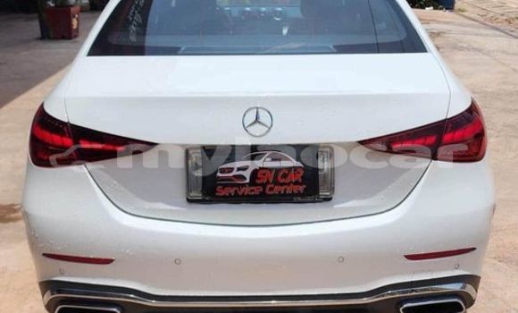 Buy Used Mercedes-Benz C-Classe White Car in Vientiane in Vientiane Province Buy Used Mercedes-Benz C-Classe White Car in Vientiane in Vientiane Province