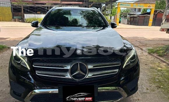 Buy Used Mercedes-Benz GL–Class White Car in Vientiane in Vientiane Province Buy Used Mercedes-Benz GL–Class White Car in Vientiane in Vientiane Province