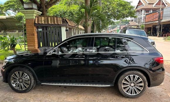 Buy Used Mercedes-Benz GL–Class White Car in Vientiane in Vientiane Province Buy Used Mercedes-Benz GL–Class White Car in Vientiane in Vientiane Province