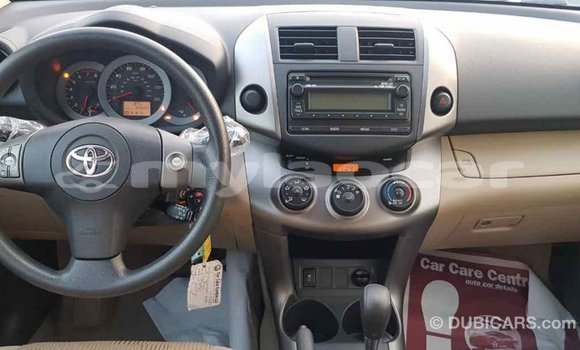 Buy Import Toyota HiAce Brown Truck in Import - Dubai in Attapeu Province Buy Import Toyota HiAce Brown Truck in Import - Dubai in Attapeu Province