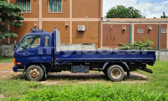 Buy Used Toyota Aqua Blue Car in Vientiane in Vientiane Province Buy Used Toyota Aqua Blue Car in Vientiane in Vientiane Province