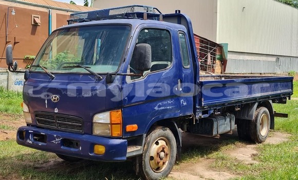 Buy Used Toyota Aqua Blue Car in Vientiane in Vientiane Province Buy Used Toyota Aqua Blue Car in Vientiane in Vientiane Province