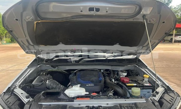 Buy Used Isuzu MU Other Car in Vientiane in Vientiane Province Buy Used Isuzu MU Other Car in Vientiane in Vientiane Province