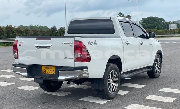 Buy Used Toyota Hiluxe Revo Other Car in Vientiane in Vientiane Province Buy Used Toyota Hiluxe Revo Other Car in Vientiane in Vientiane Province