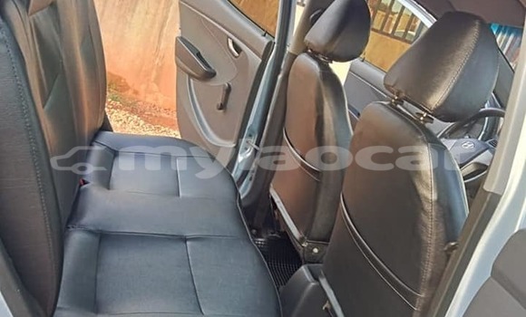 Buy Used Toyota Porte Blue Car in Vientiane in Vientiane Province Buy Used Toyota Porte Blue Car in Vientiane in Vientiane Province