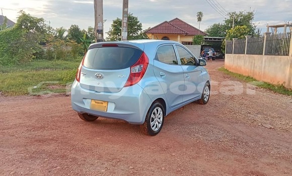 Buy Used Toyota Porte Blue Car in Vientiane in Vientiane Province Buy Used Toyota Porte Blue Car in Vientiane in Vientiane Province