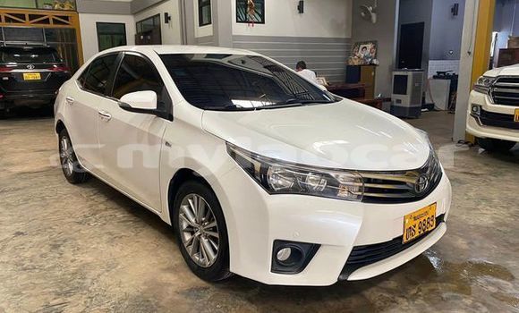 Buy Used Toyota Altis White Car in Vientiane in Vientiane Province Buy Used Toyota Altis White Car in Vientiane in Vientiane Province