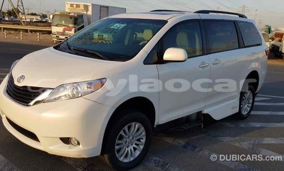 Buy Import Toyota Sienna White Car in Import - Dubai in Attapeu Province Buy Import Toyota Sienna White Car in Import - Dubai in Attapeu Province
