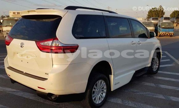 Buy Import Toyota Sienna White Car in Import - Dubai in Attapeu Province Buy Import Toyota Sienna White Car in Import - Dubai in Attapeu Province