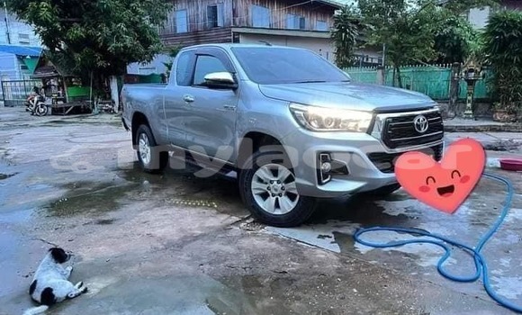 Buy Used Toyota Hilux Other Car in Vientiane in Vientiane Province Buy Used Toyota Hilux Other Car in Vientiane in Vientiane Province