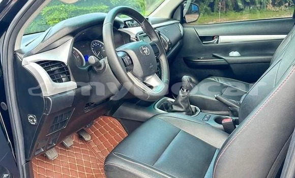Buy Used Toyota Hilux Other Car in Vientiane in Vientiane Province Buy Used Toyota Hilux Other Car in Vientiane in Vientiane Province