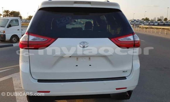 Buy Import Toyota Sienna White Car in Import - Dubai in Attapeu Province Buy Import Toyota Sienna White Car in Import - Dubai in Attapeu Province