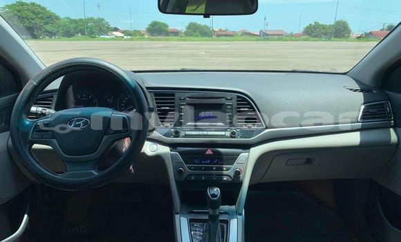 ຊື້ ໃຊ້ແລ້ວ Hyundai Elantra White ລົດ ໃນ Vientiane ໃນ Vientiane Province ຊື້ ໃຊ້ແລ້ວ Hyundai Elantra White ລົດ ໃນ Vientiane ໃນ Vientiane Province