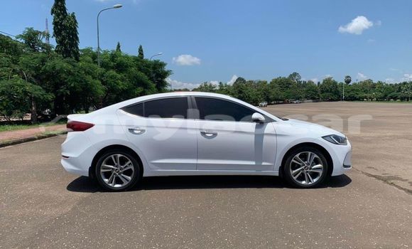 ຊື້ ໃຊ້ແລ້ວ Hyundai Elantra White ລົດ ໃນ Vientiane ໃນ Vientiane Province ຊື້ ໃຊ້ແລ້ວ Hyundai Elantra White ລົດ ໃນ Vientiane ໃນ Vientiane Province