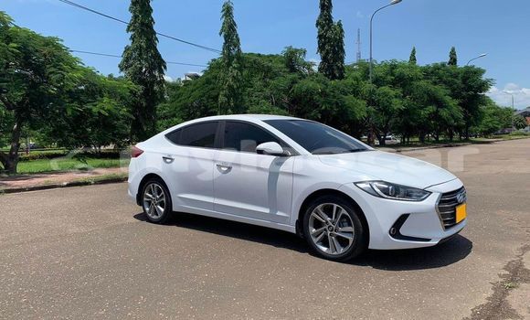 ຊື້ ໃຊ້ແລ້ວ Hyundai Elantra White ລົດ ໃນ Vientiane ໃນ Vientiane Province ຊື້ ໃຊ້ແລ້ວ Hyundai Elantra White ລົດ ໃນ Vientiane ໃນ Vientiane Province