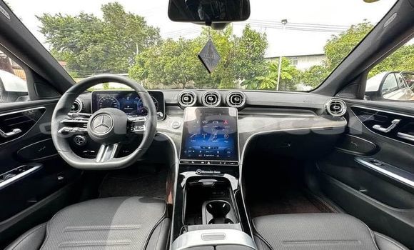 Buy Used Mercedes-Benz C–Class White Car in Vientiane in Vientiane Province Buy Used Mercedes-Benz C–Class White Car in Vientiane in Vientiane Province