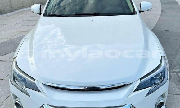 Buy Used Toyota Camry White Car in Vientiane in Vientiane Province Buy Used Toyota Camry White Car in Vientiane in Vientiane Province