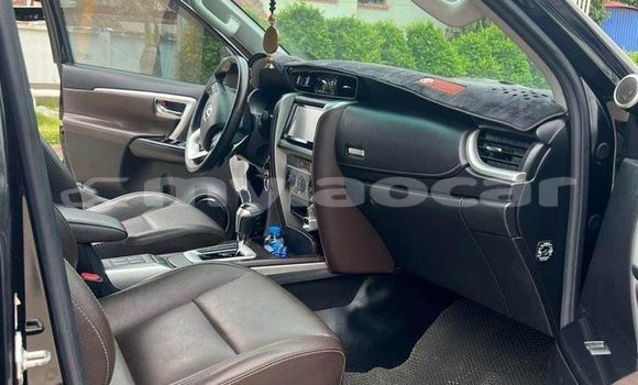 Buy Used Toyota Fortuner Black Car in Vientiane in Vientiane Province Buy Used Toyota Fortuner Black Car in Vientiane in Vientiane Province