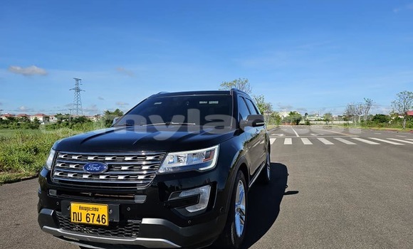Buy Used Ford Explorer Black Car in Vientiane in Vientiane Province