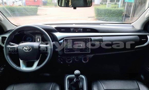 ຊື້ ໃຊ້ແລ້ວ Toyota REVO CAB Z-EDITION White ລົດ ໃນ Vientiane ໃນ Vientiane Province ຊື້ ໃຊ້ແລ້ວ Toyota REVO CAB Z-EDITION White ລົດ ໃນ Vientiane ໃນ Vientiane Province