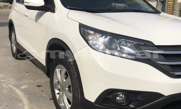 Buy Used Honda CR–V White Car in Vientiane in Vientiane Province Buy Used Honda CR–V White Car in Vientiane in Vientiane Province