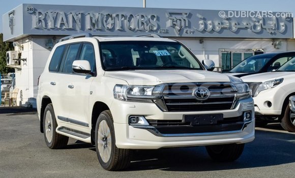 Buy Import Toyota Land Cruiser White Car in Import - Dubai in Attapeu Province Buy Import Toyota Land Cruiser White Car in Import - Dubai in Attapeu Province