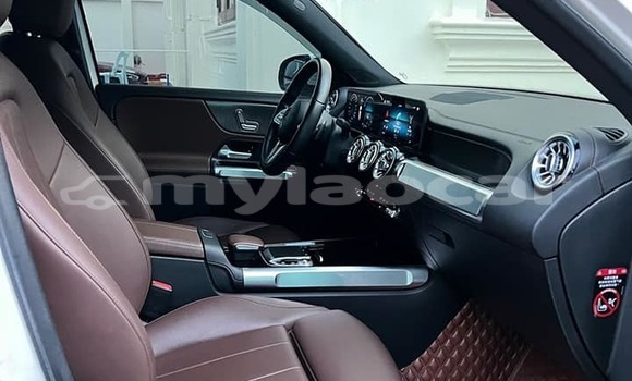 Buy Used Mercedes-Benz GLC White Car in Vientiane in Vientiane Province Buy Used Mercedes-Benz GLC White Car in Vientiane in Vientiane Province