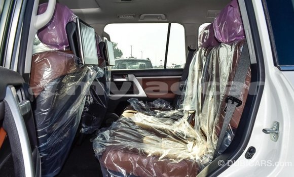 Buy Import Toyota Land Cruiser White Car in Import - Dubai in Attapeu Province Buy Import Toyota Land Cruiser White Car in Import - Dubai in Attapeu Province