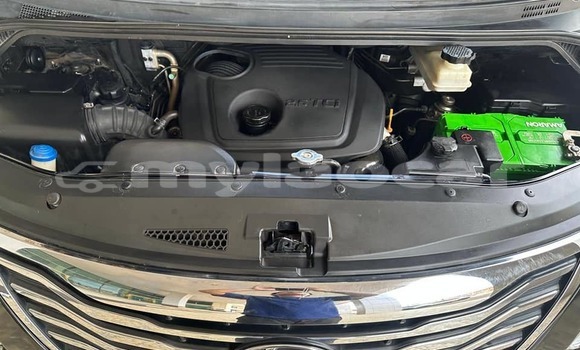 Buy Used Hyundai H1 Black Car in Vientiane in Vientiane Province Buy Used Hyundai H1 Black Car in Vientiane in Vientiane Province