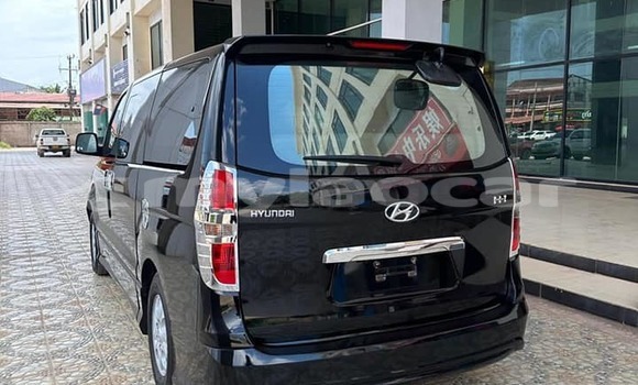 Buy Used Hyundai H1 Black Car in Vientiane in Vientiane Province Buy Used Hyundai H1 Black Car in Vientiane in Vientiane Province