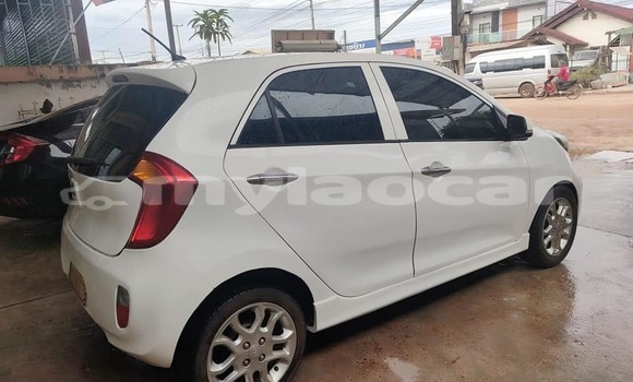 Buy Used Kia Picanto White Car in Vientiane in Vientiane Province Buy Used Kia Picanto White Car in Vientiane in Vientiane Province